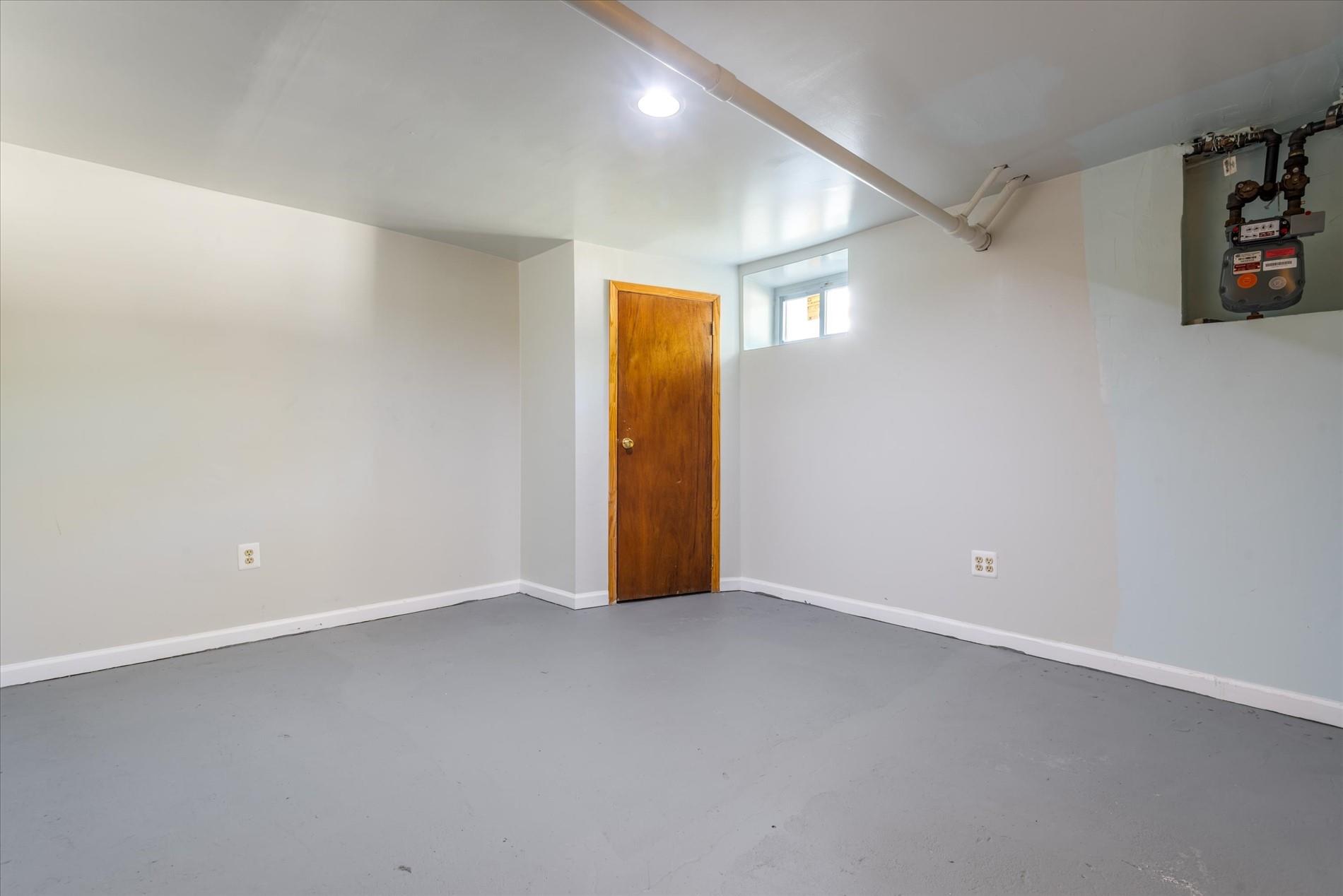 150-20 77th Avenue Queens, NY 11367 - Photo 19 of 24 a view of an empty room