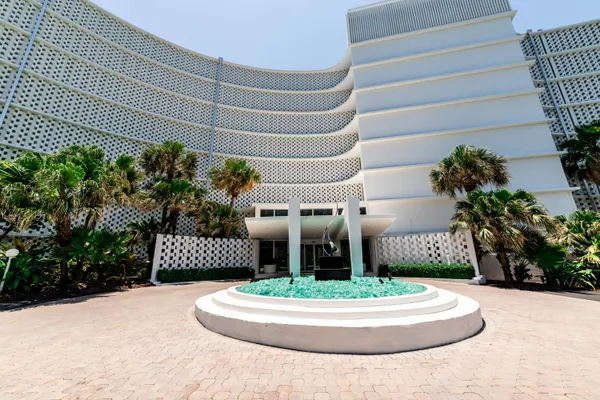 $9,500 | 2780 South Ocean Boulevard, Unit 509, Palm Beach, FL 33480