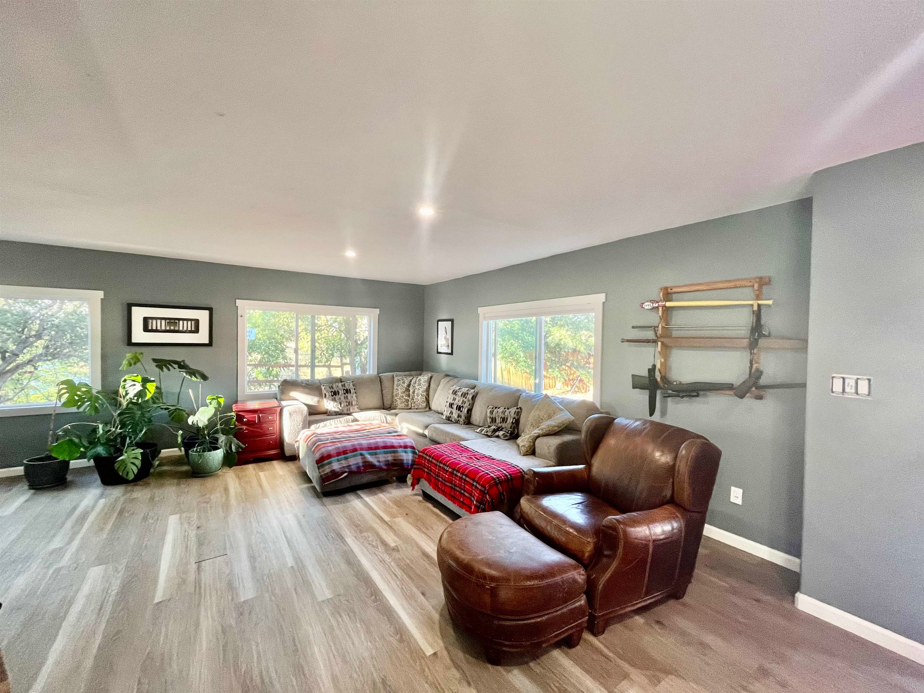 25147-25135 Edgewood Road Weed, CA 96094 - Photo 4 of 21 Gallery Image 4