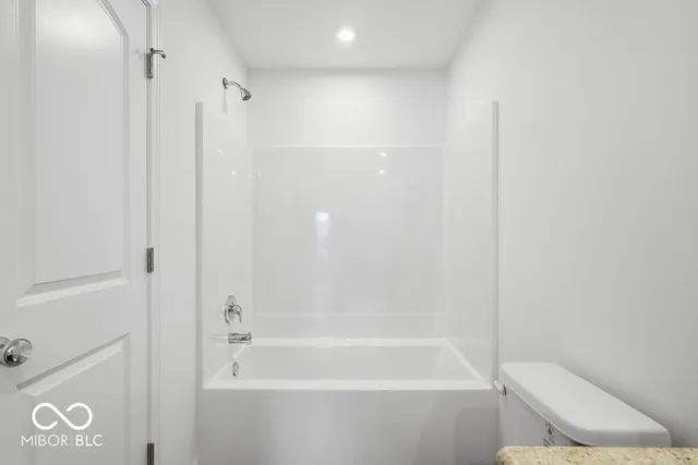 $238,999 | 2027 Black Oak Drive, Shelbyville, IN 46176