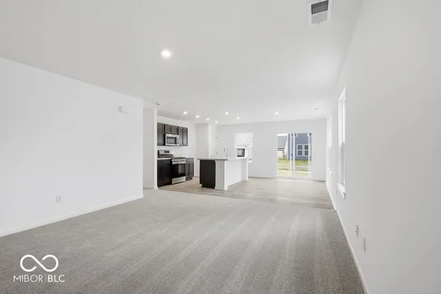 $238,999 | 2027 Black Oak Drive, Shelbyville, IN 46176