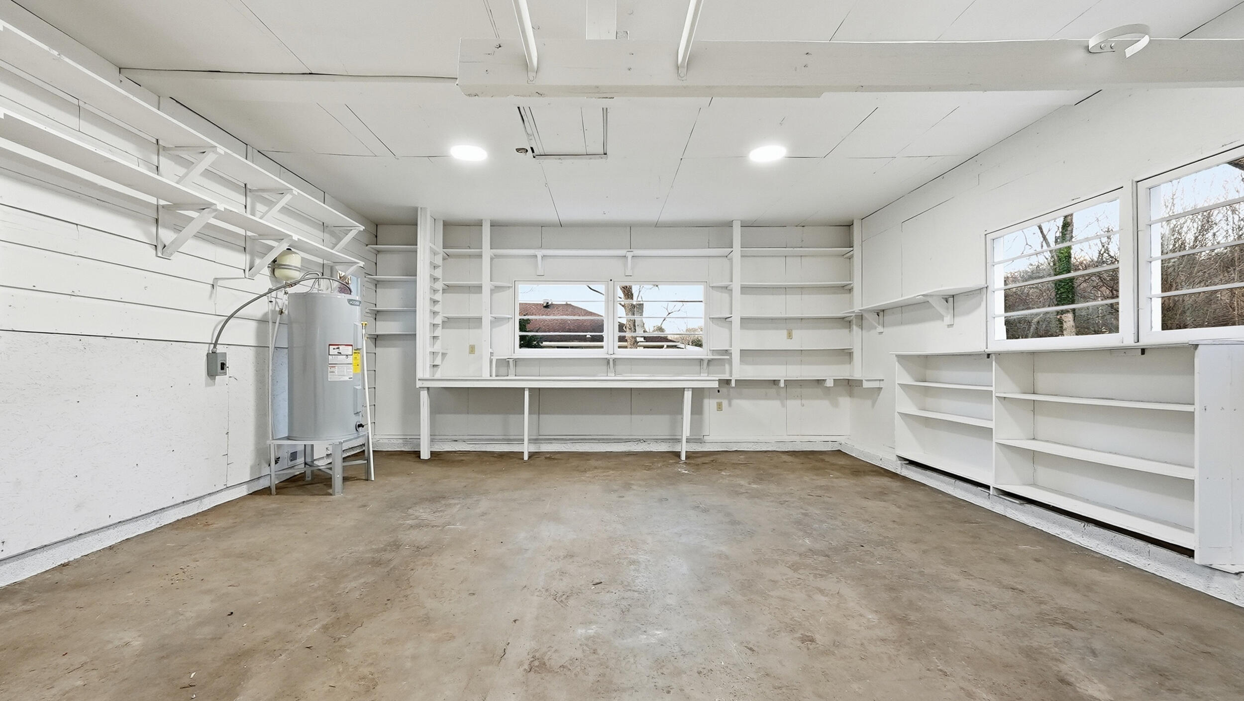 3416 Redding Road Chattanooga, TN 37415 - Photo 21 of 31 Garage