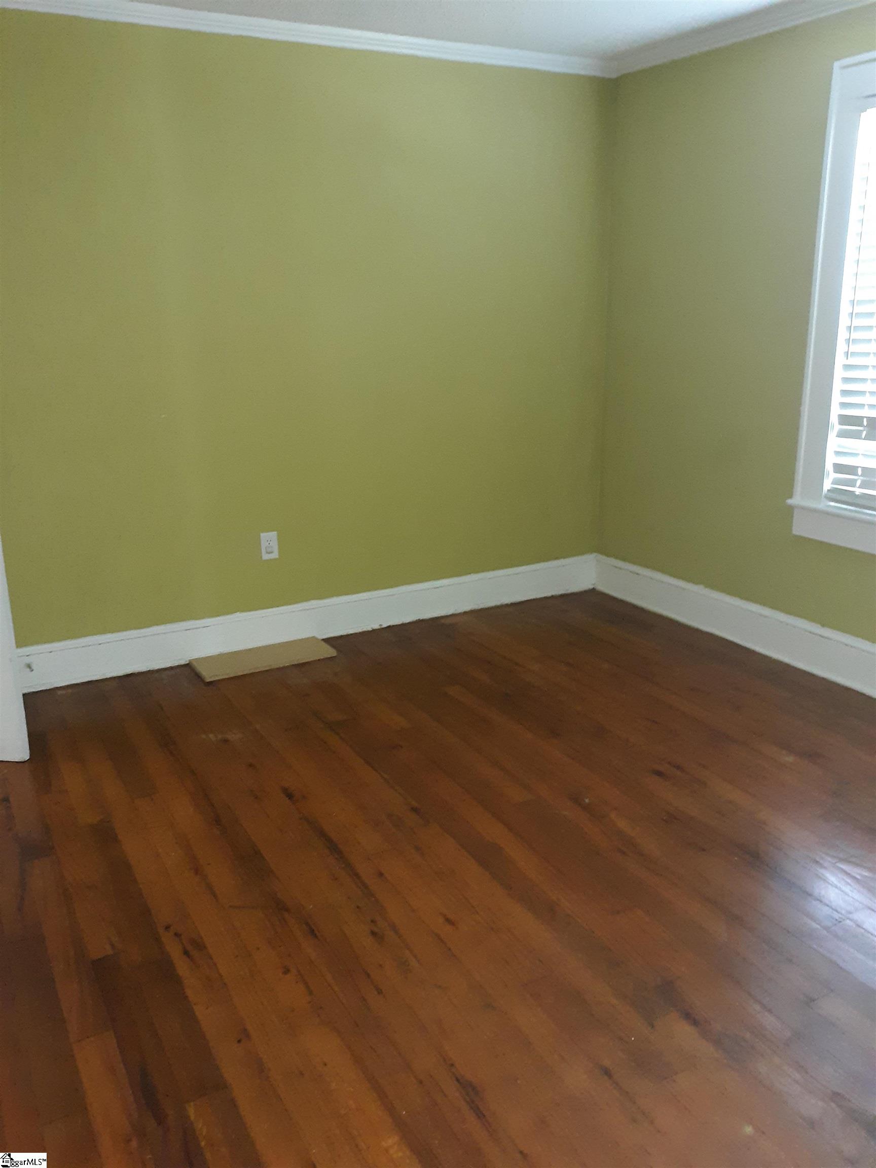 114 North Owens Street Clinton, SC 29325 - Photo 6 of 9