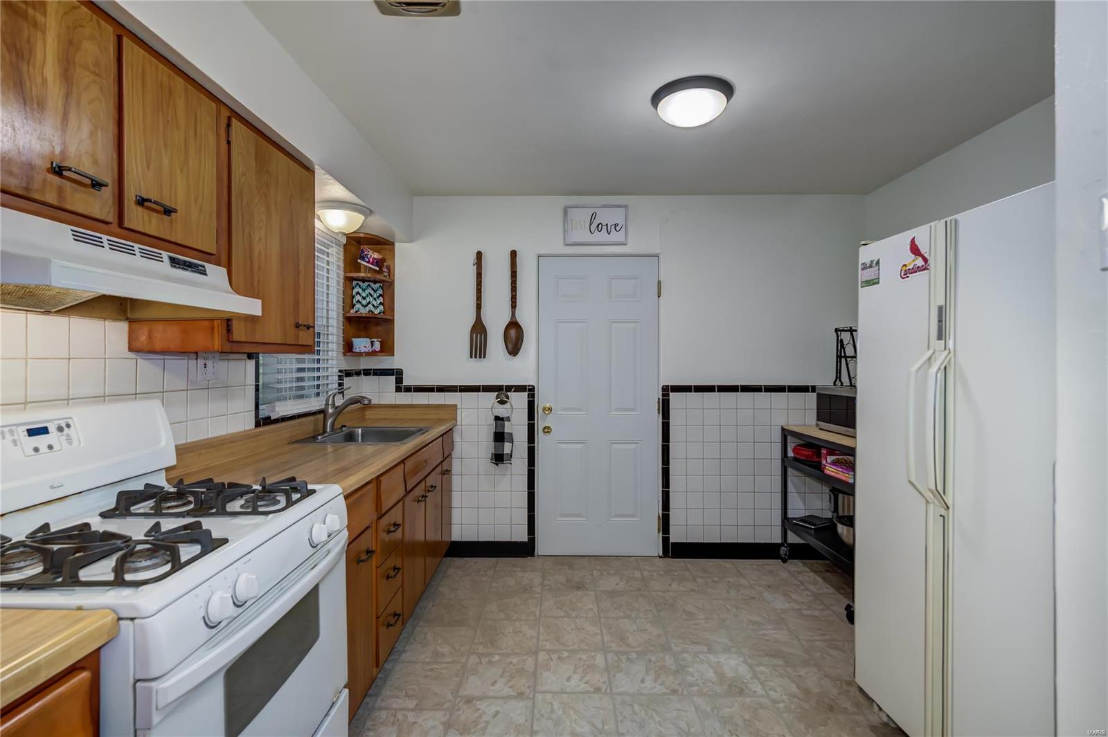 9439 Reavis Barracks Road St. Louis, MO 63123 - Photo 11 of 34