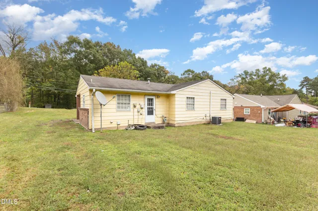 $299,900 | 202 Lynn Road, Durham, NC 27703