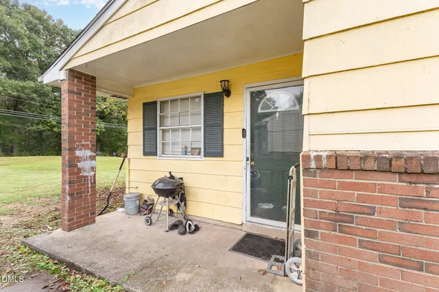 $299,900 | 202 Lynn Road, Durham, NC 27703