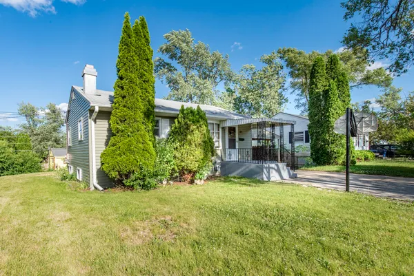 $239,000 | 2809 North Elmwood Avenue, Waukegan, IL 60087