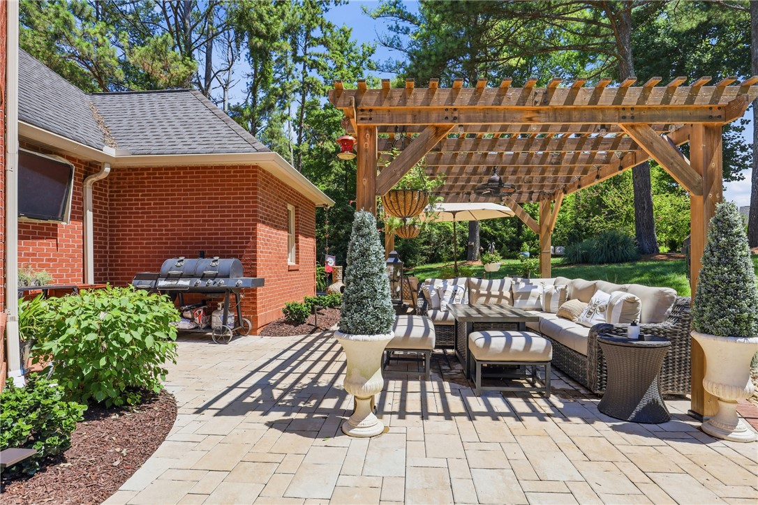 110 Hawnes Place Anderson, SC 29621 - Photo 30 of 40 Outdoor Living Area