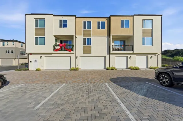 $745,000 | 796 Makani Street, Unit 3, Chula Vista, CA 91911