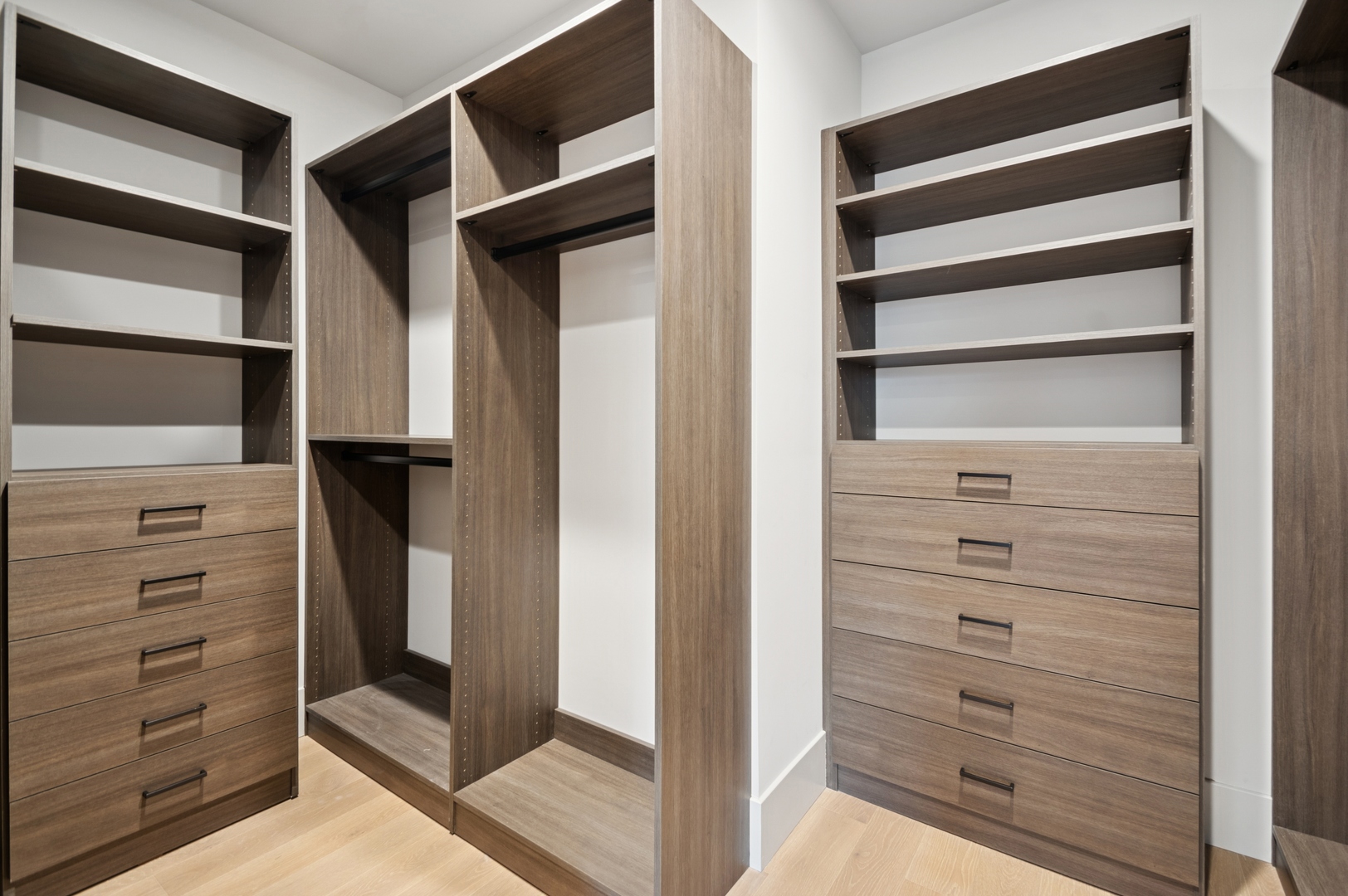 2434 West Superior Street Chicago, IL 60612 - Photo 29 of 51