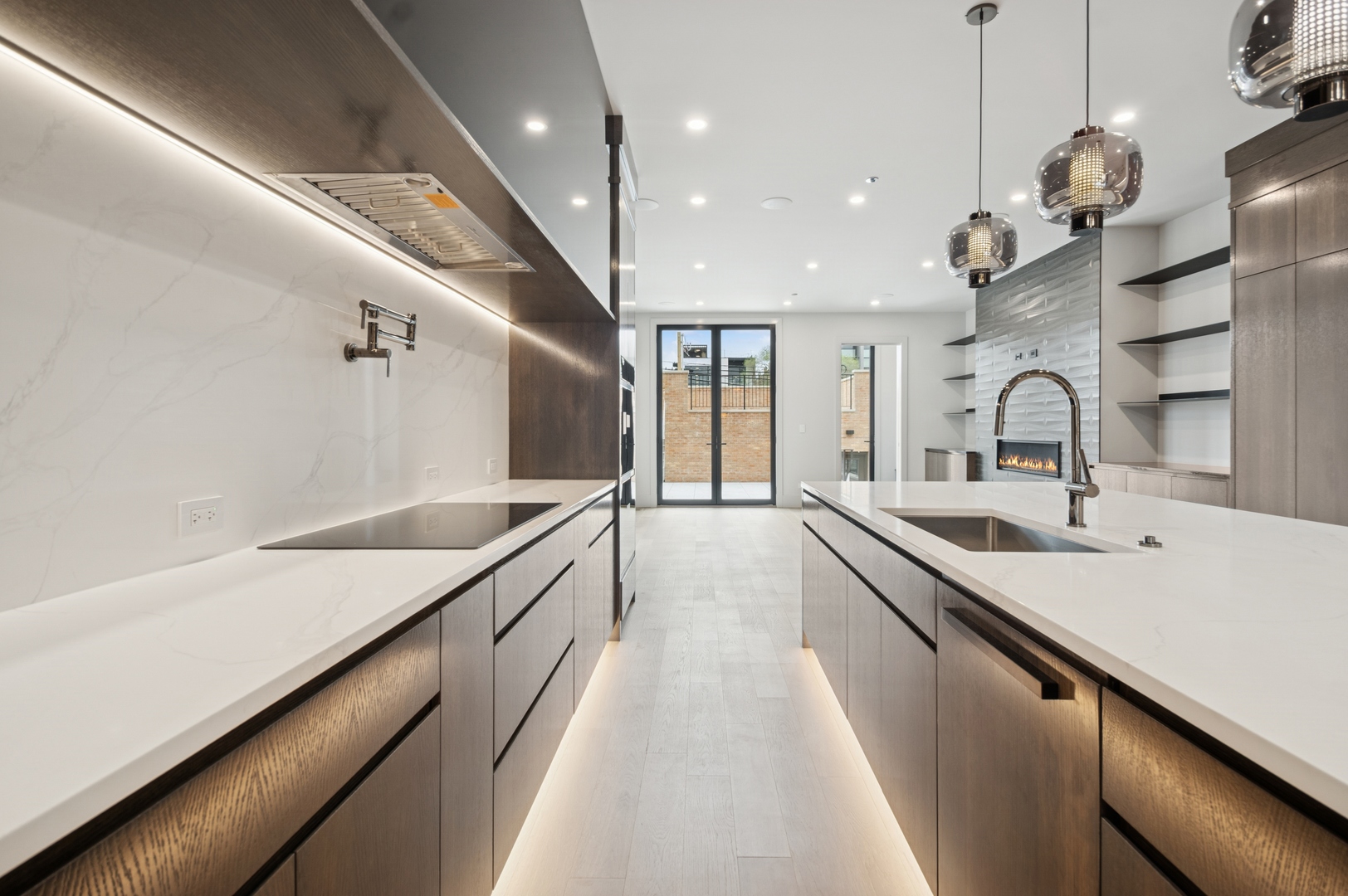 2434 West Superior Street Chicago, IL 60612 - Photo 8 of 51