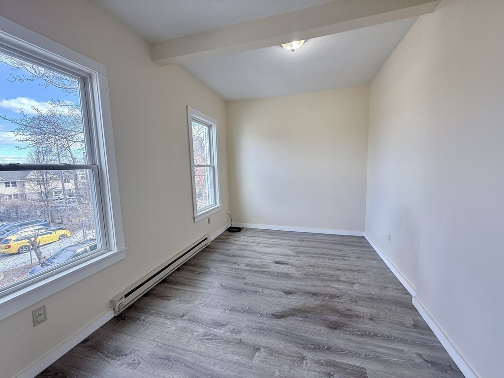 7 Cottage Street, Unit 2 Worcester, MA 01609 - Photo 3 of 9