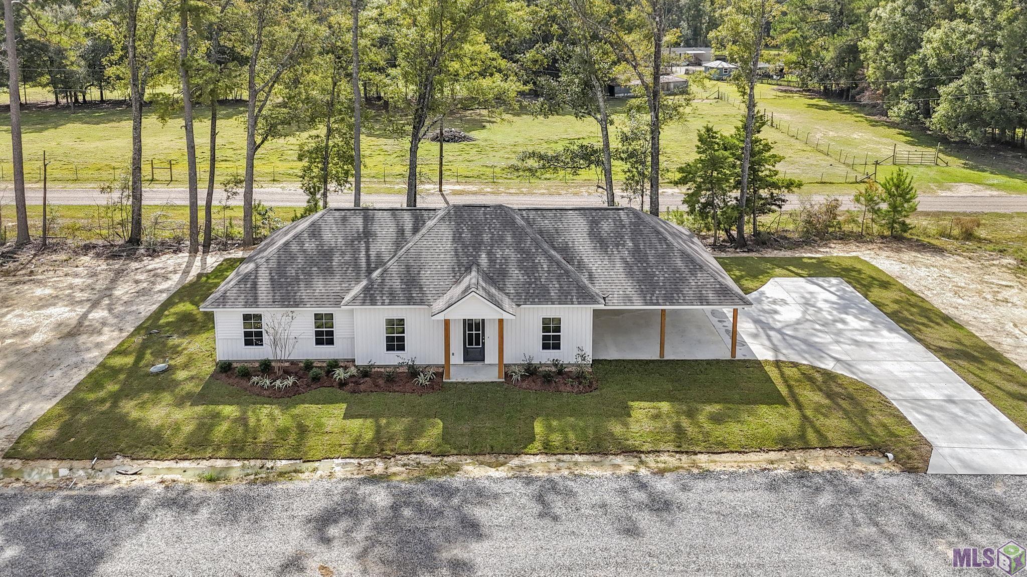 33242 Clinton Allen Road Denham Springs, LA 70706 - Photo 1 of 14 Gallery Image 1