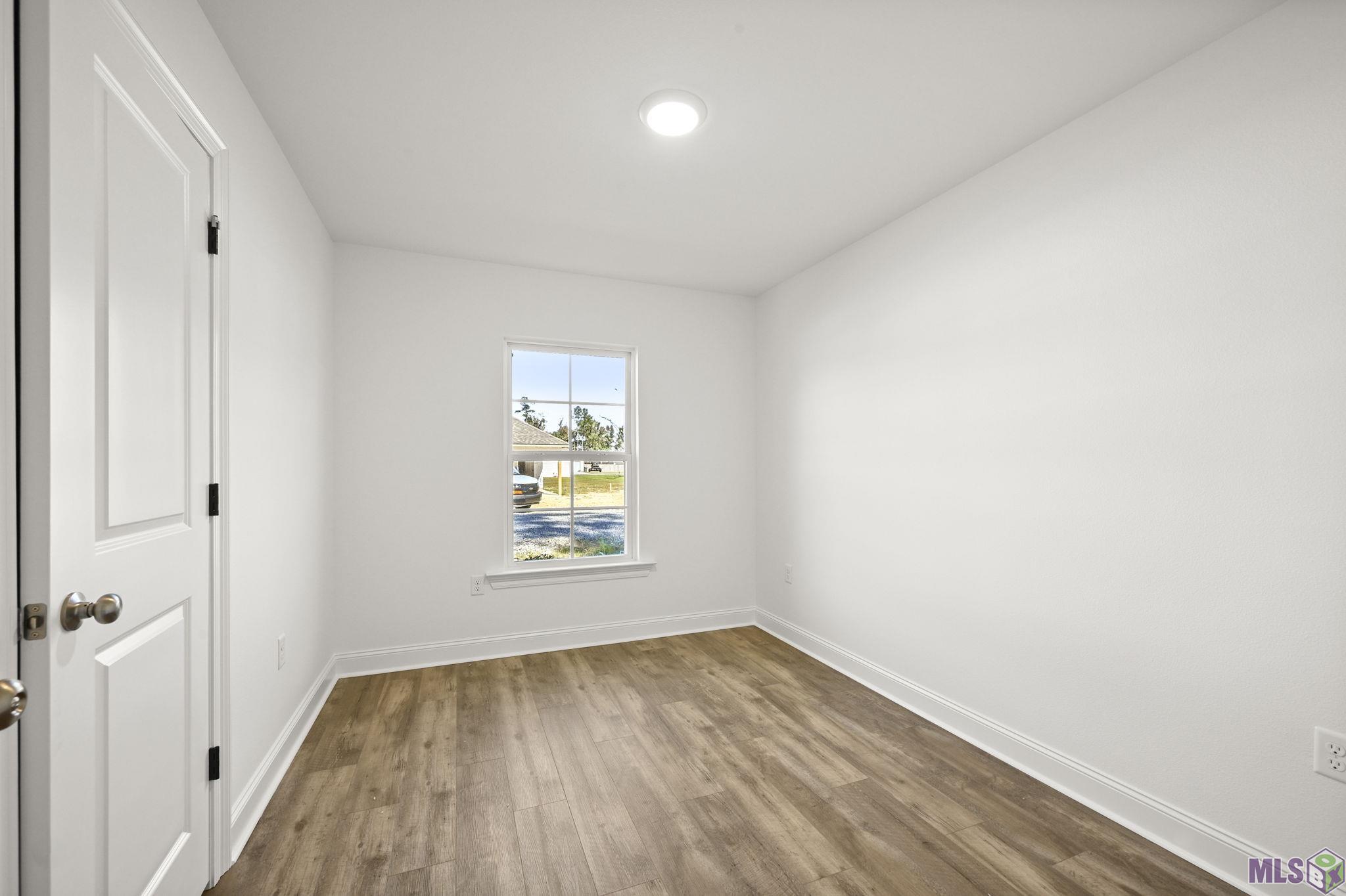 33242 Clinton Allen Road Denham Springs, LA 70706 - Photo 12 of 14 Gallery Image 12