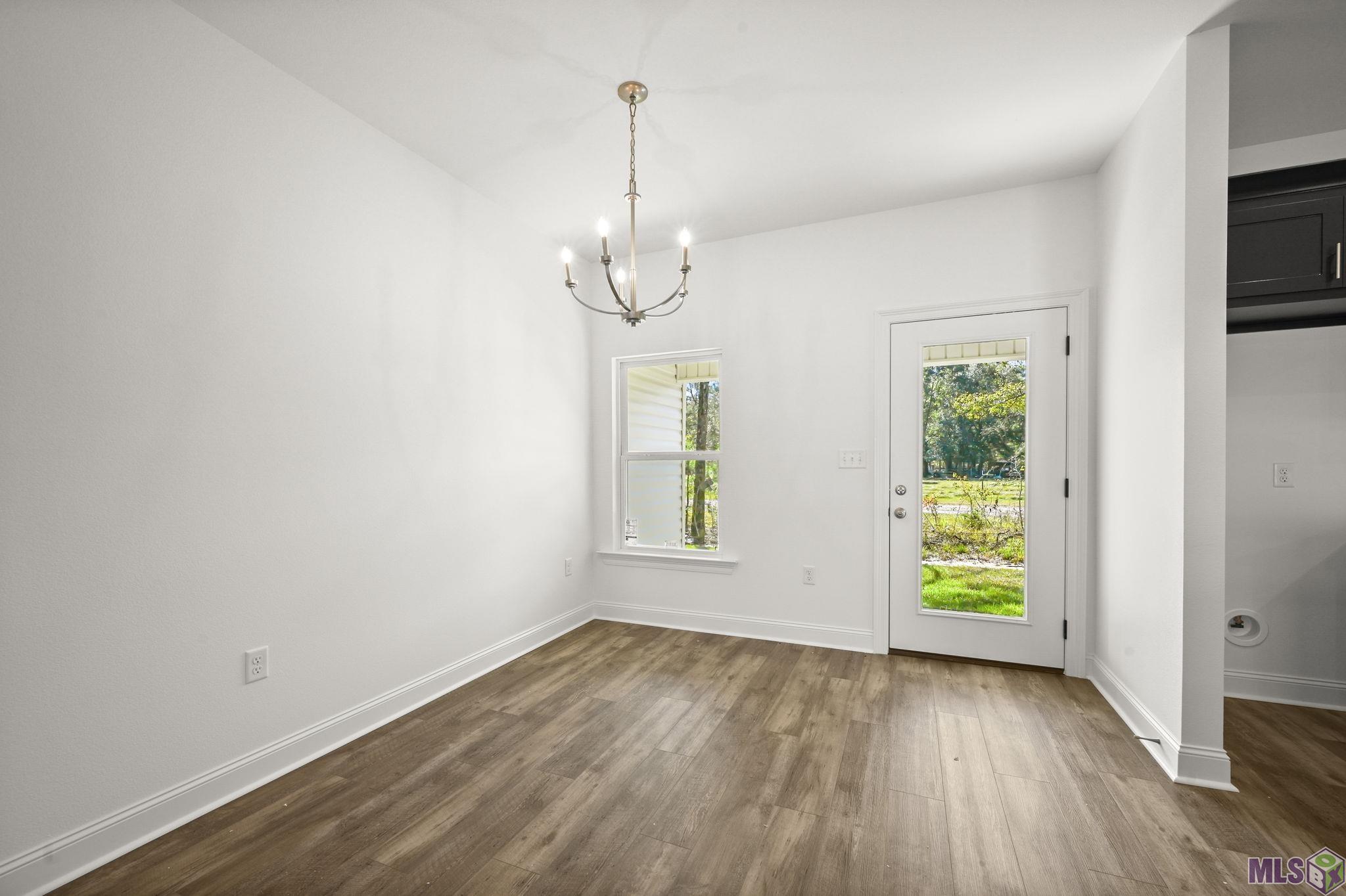 33242 Clinton Allen Road Denham Springs, LA 70706 - Photo 5 of 14 Gallery Image 5
