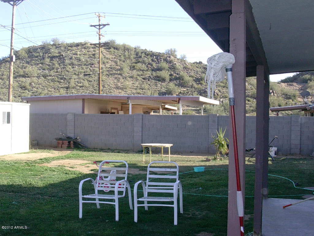 209 North Hawes Road Mesa, AZ 85207 - Photo 4 of 4 BACKYARD VIEW