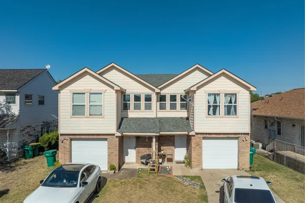 $395,000 | 1502 North Claremont Circle, Marble Falls, TX 78654