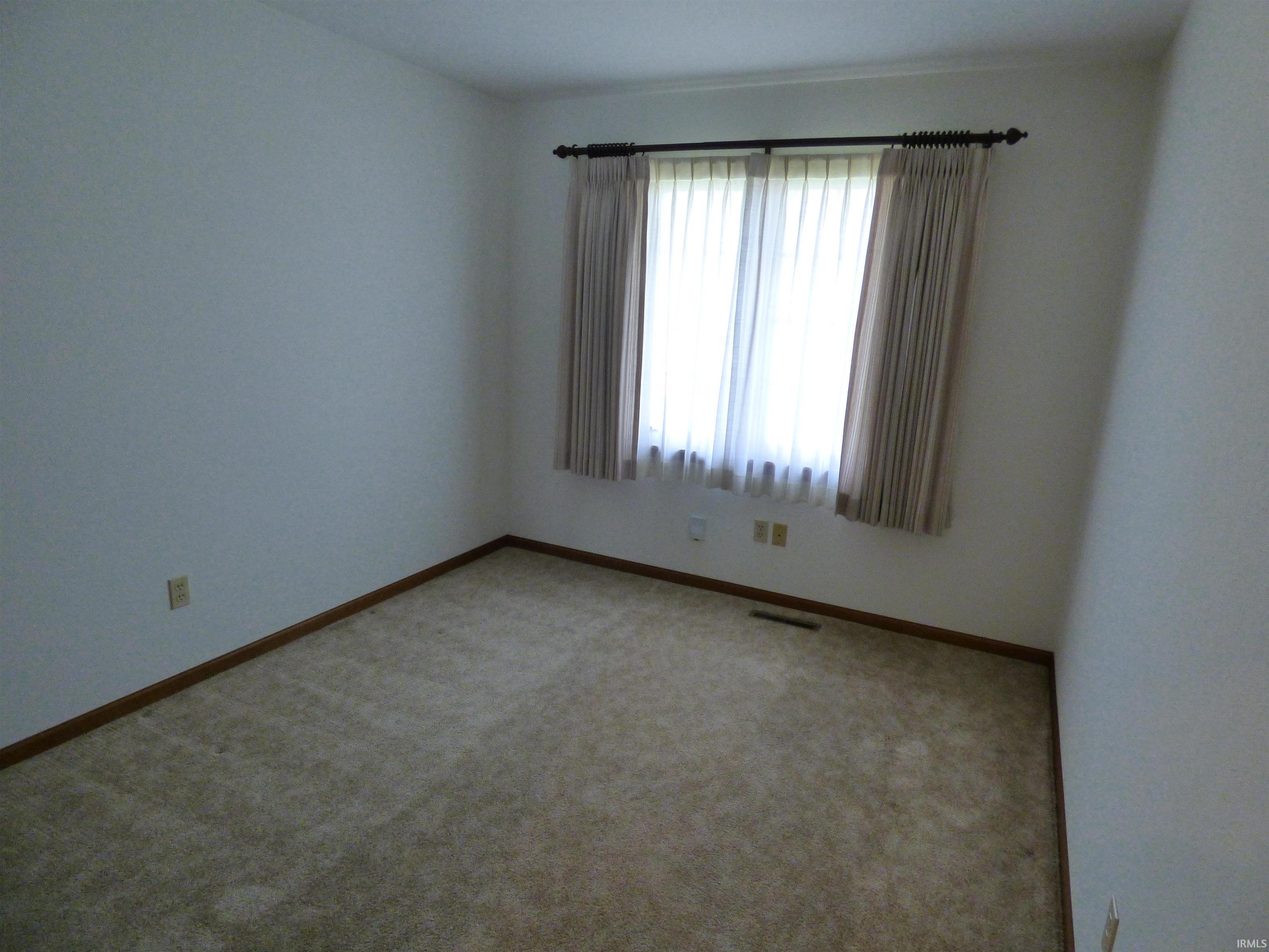 25520 Fawn Ridge Drive South Bend, IN 46619 - Photo 13 of 22