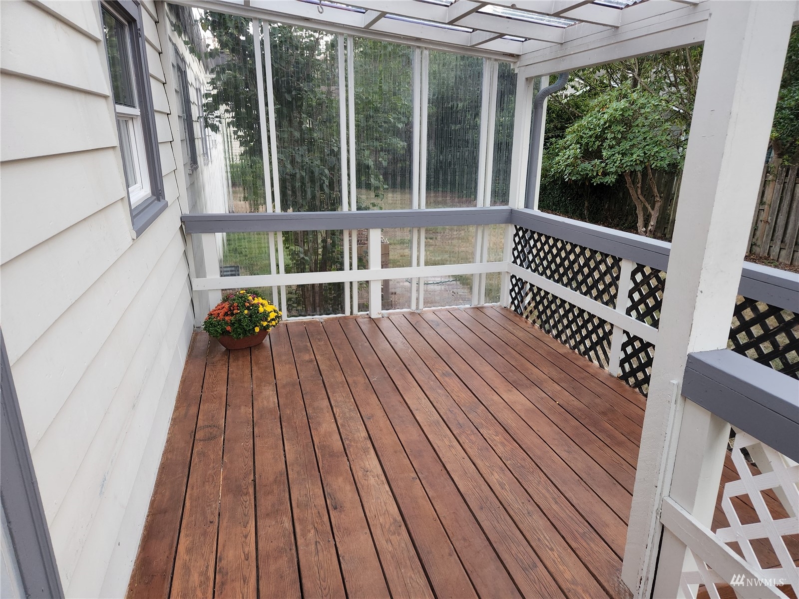 7426 Lower Ridge Road Everett, WA 98203 - Photo 12 of 28