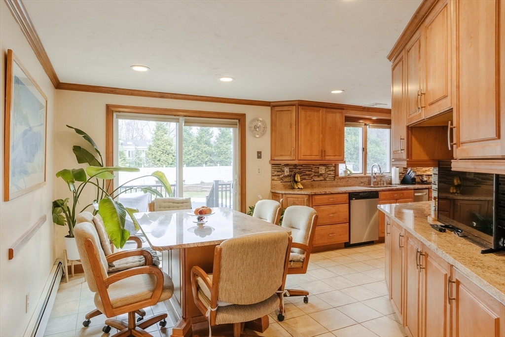 19 Miriam Road Waltham, MA 02451 - Photo 8 of 31 Gallery Image 8