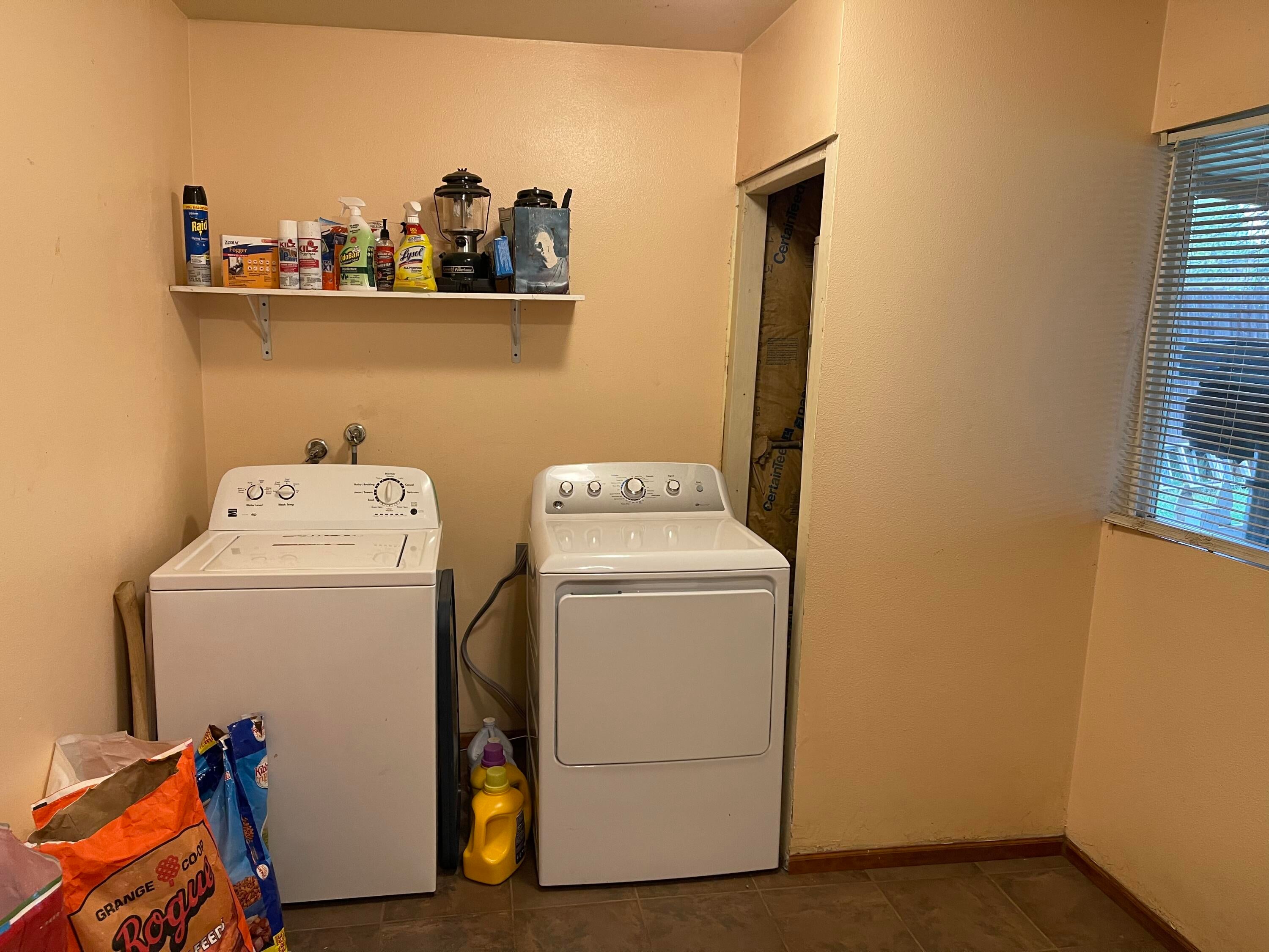 3175 Helms Road Grants Pass, OR 97527 - Photo 8 of 16 IMG_1714