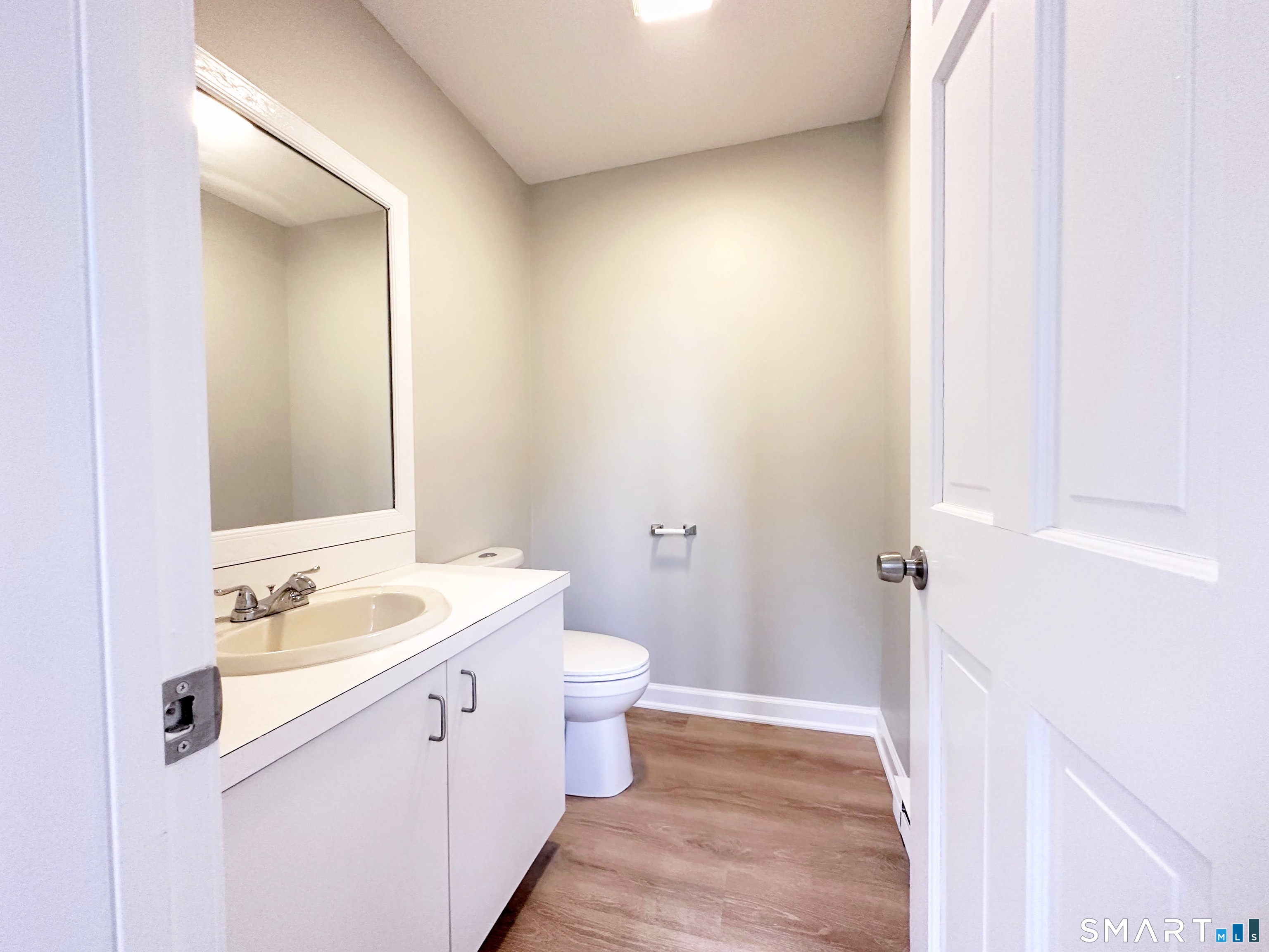 203 Capewell Avenue Waterbury, CT 06708 - Photo 10 of 38