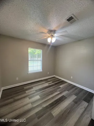 $1,775 | 1421 Spruce Street, Ocean Springs, MS 39564