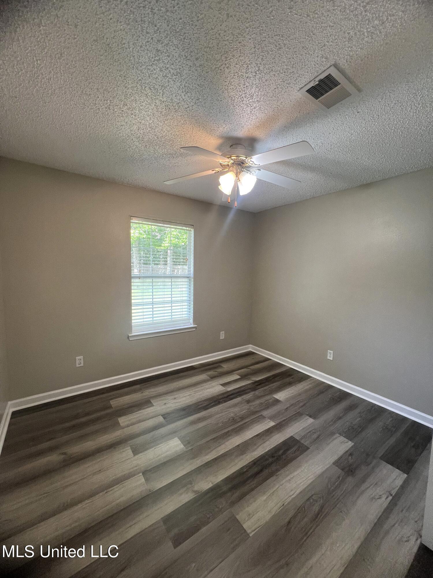 1421 Spruce Street Ocean Springs, MS 39564 - Photo 7 of 21 1421 Spruce 9