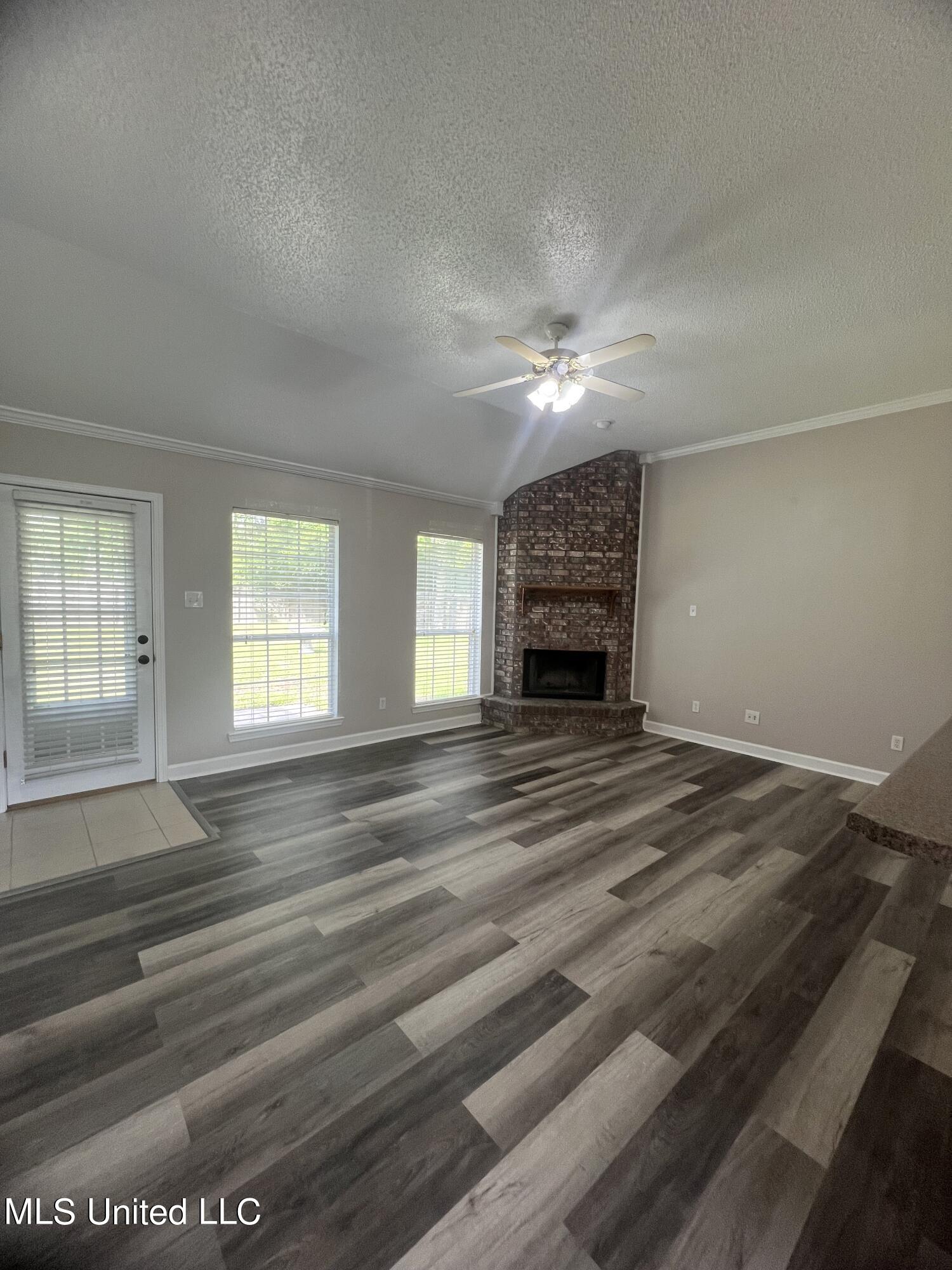 1421 Spruce Street Ocean Springs, MS 39564 - Photo 10 of 21 1421 Spruce 12