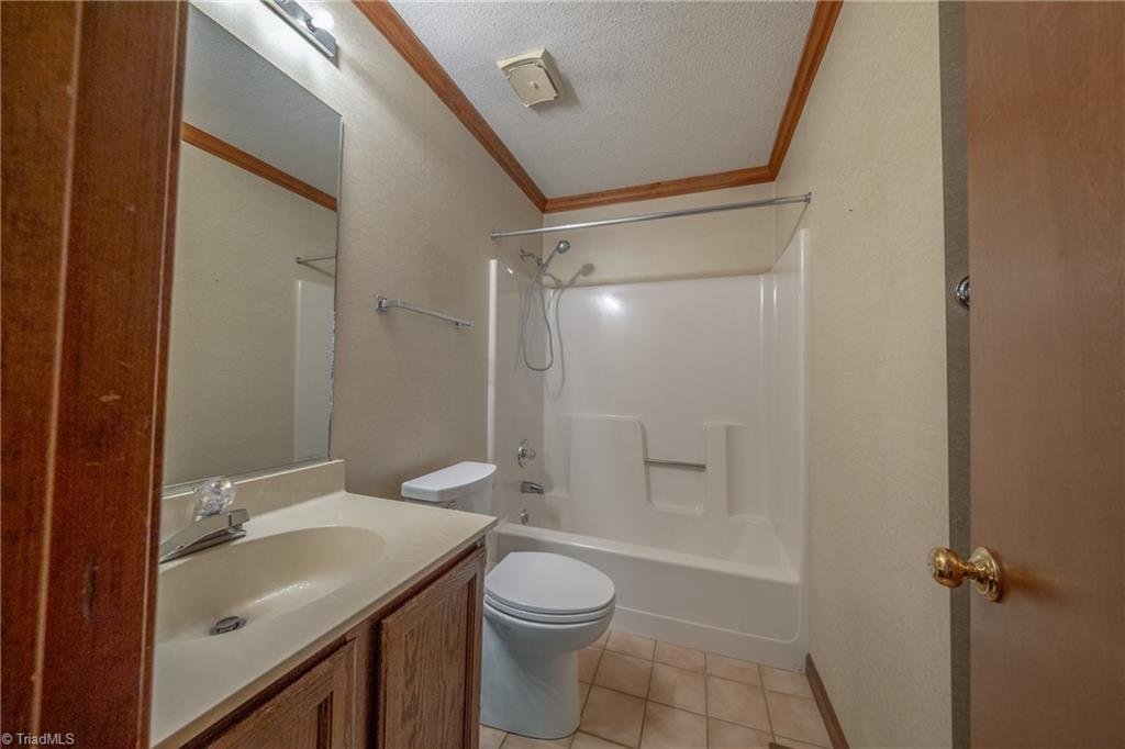 1048 Beecher Road Winston-Salem, NC 27104 - Photo 29 of 50 Gallery Image 29