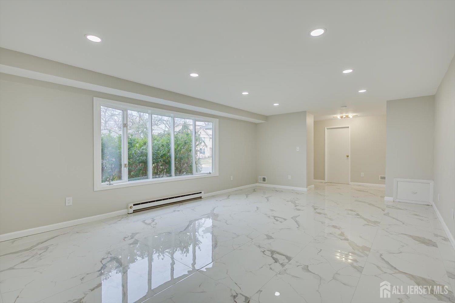 22 Price Drive Edison, NJ 08817 - Photo 12 of 41