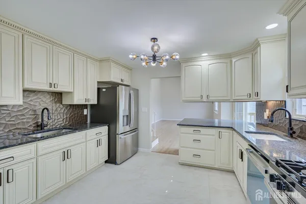 $789,000 | 22 Price Drive, Edison, NJ 08817