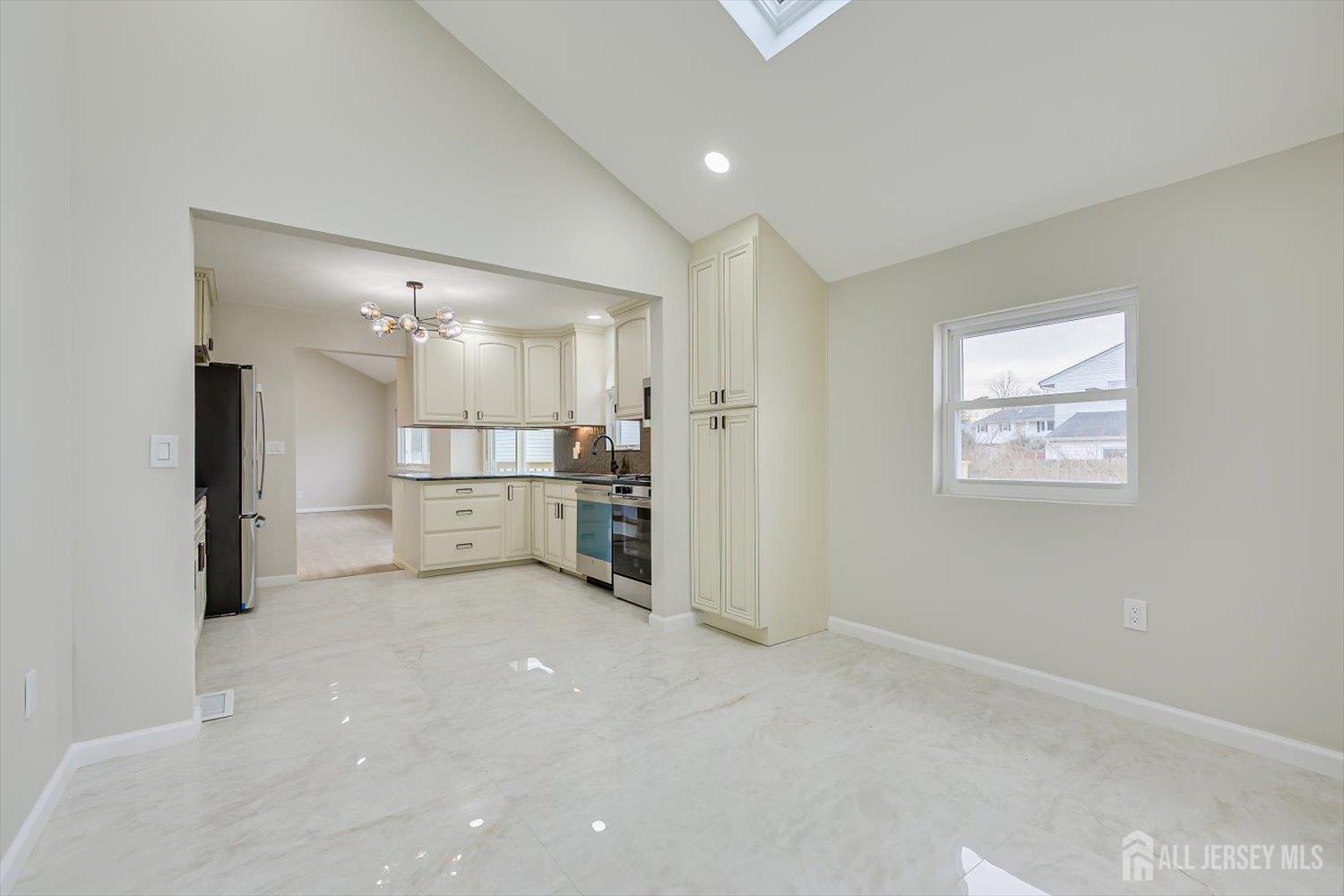 22 Price Drive Edison, NJ 08817 - Photo 19 of 41