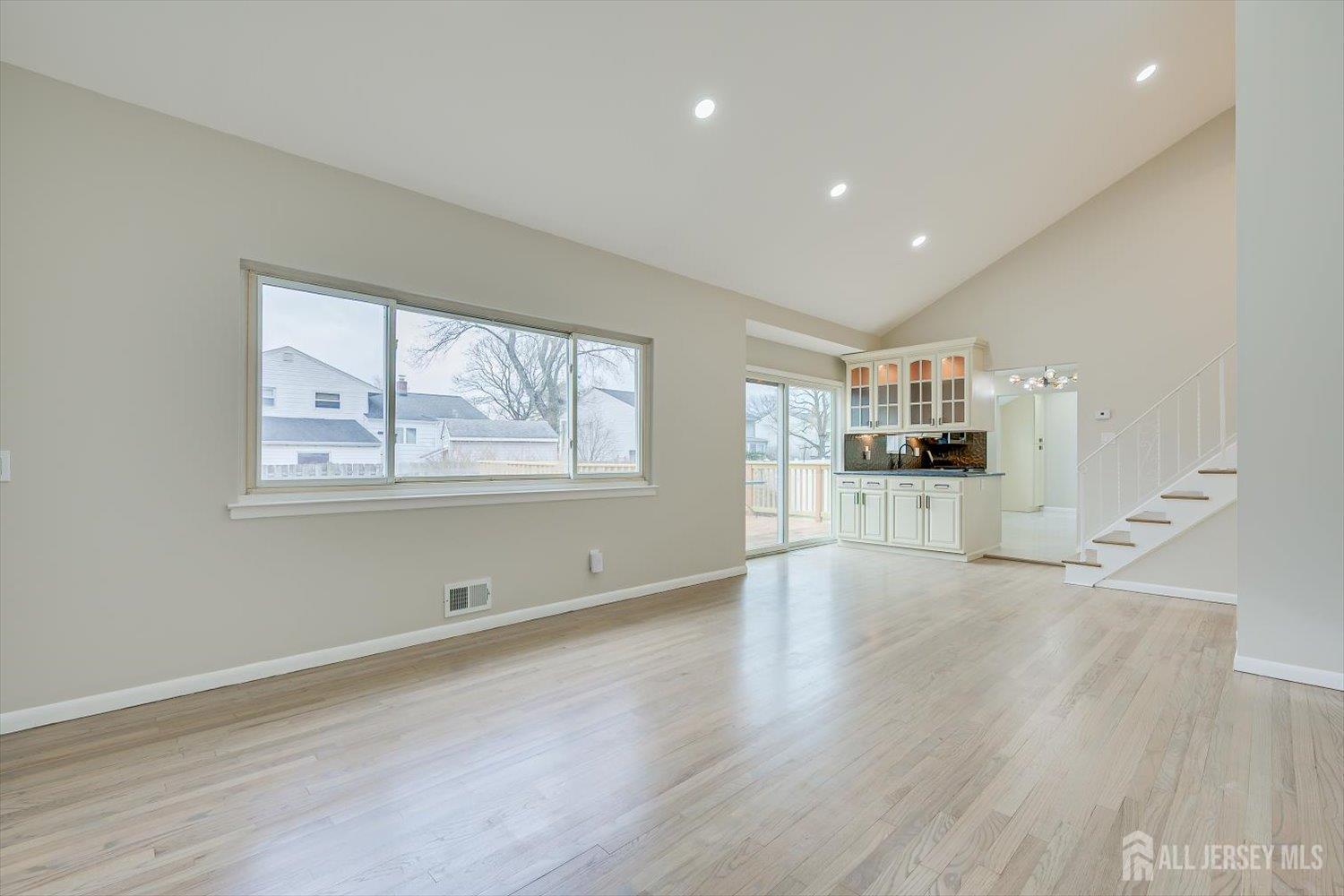 22 Price Drive Edison, NJ 08817 - Photo 21 of 41