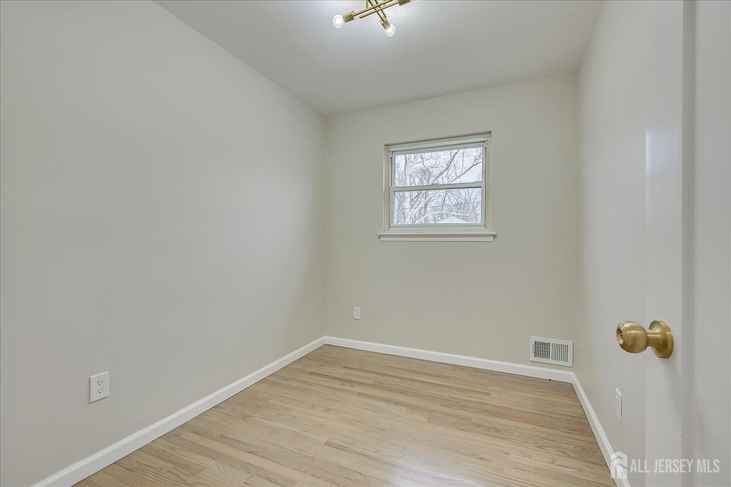 22 Price Drive Edison, NJ 08817 - Photo 26 of 41