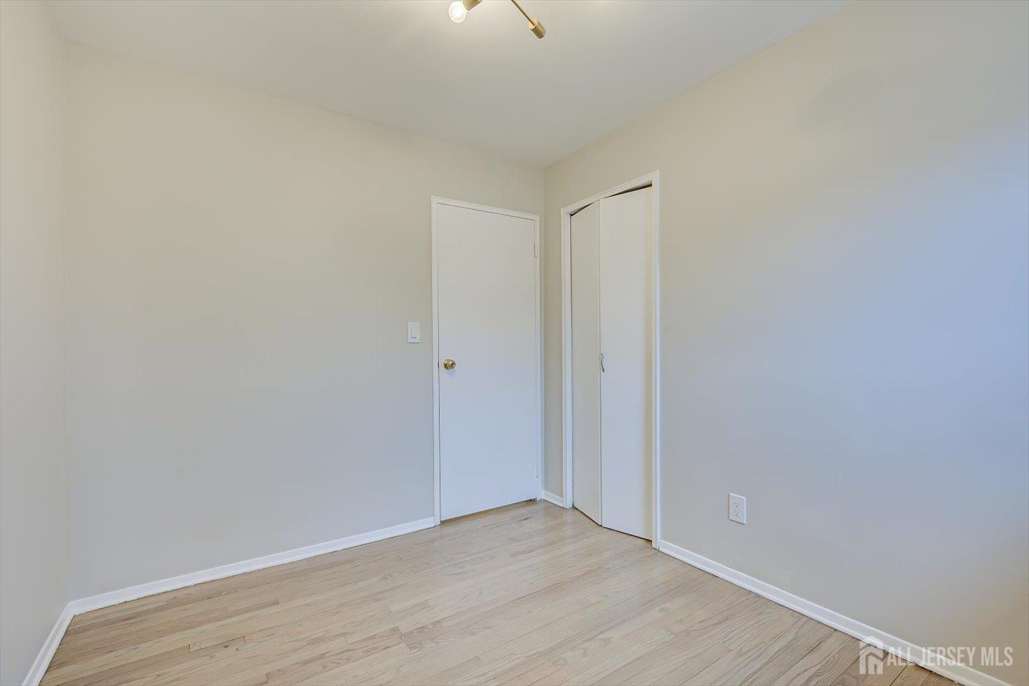 22 Price Drive Edison, NJ 08817 - Photo 30 of 41