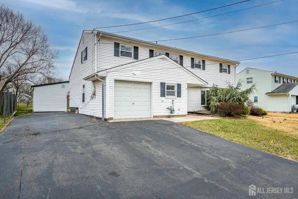 $789,000 | 22 Price Drive, Edison, NJ 08817