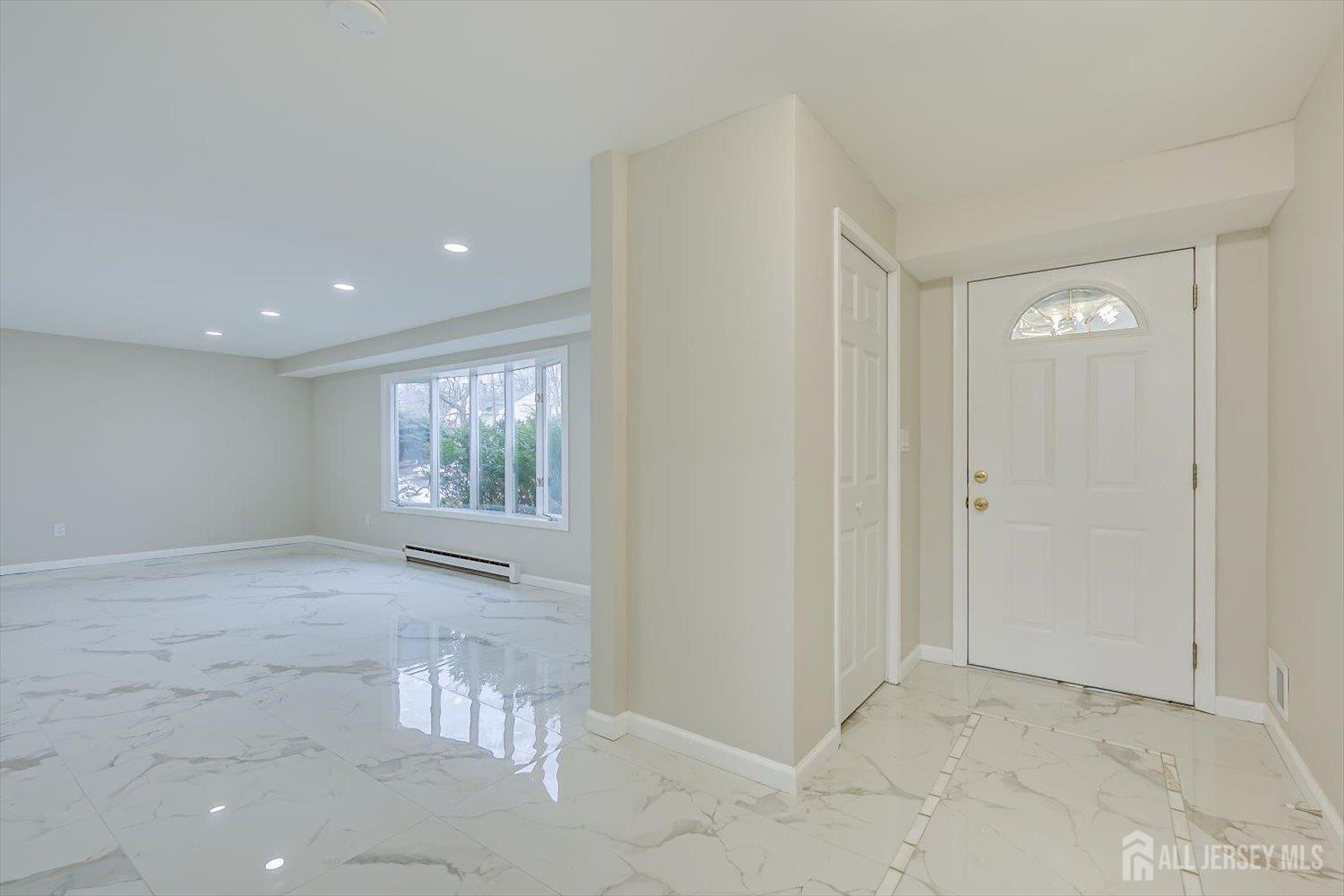 22 Price Drive Edison, NJ 08817 - Photo 9 of 41