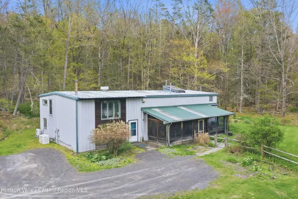 $590,000 | 4 Ashley Lane, Bearsville, NY 12409