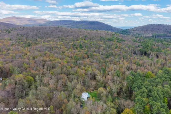 $590,000 | 4 Ashley Lane, Bearsville, NY 12409