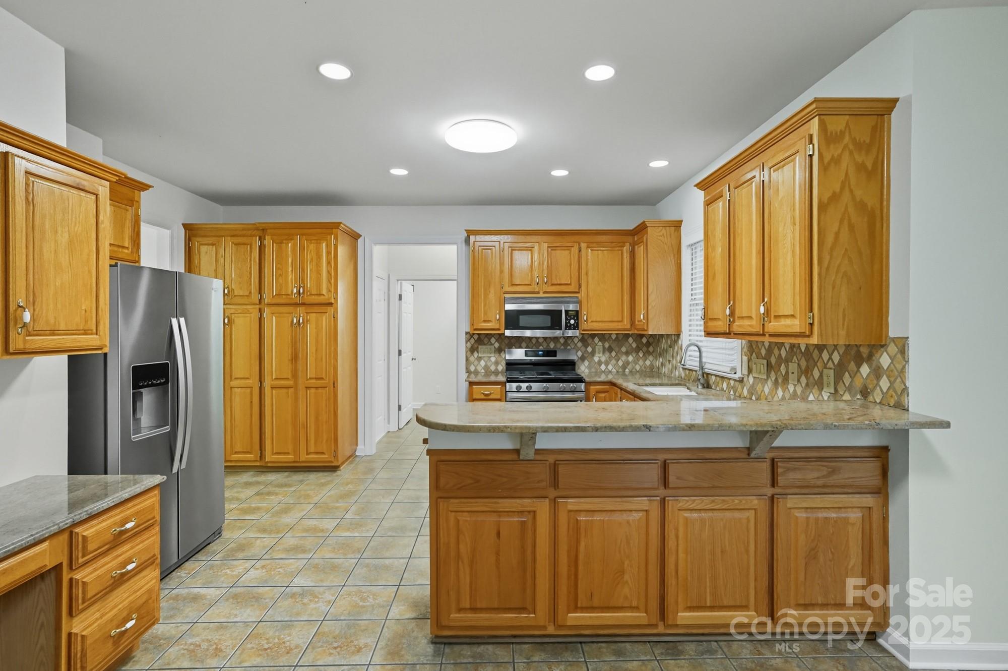 8016 Painted Pony Court Charlotte, NC 28269 - Photo 11 of 35