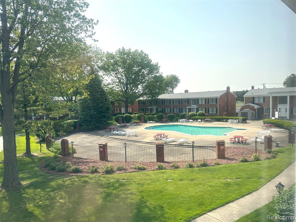 29330 Hoover Road, Unit 330 Warren, MI 48093 - Photo 31 of 31
