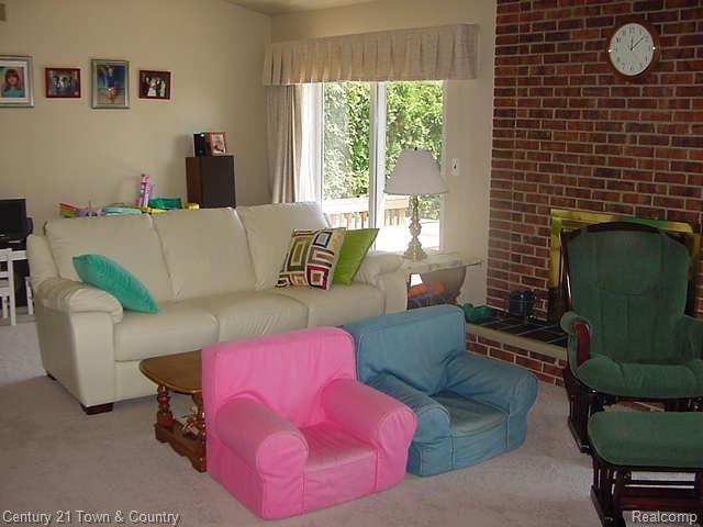 2185 Warrington Road Rochester, MI 48307 - Photo 5 of 16 Great room2
