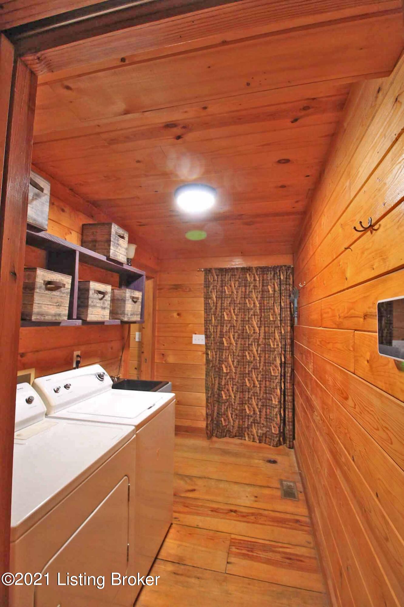 10669 Eden Road Waddy, KY 40076 - Photo 16 of 41 Large Laundry