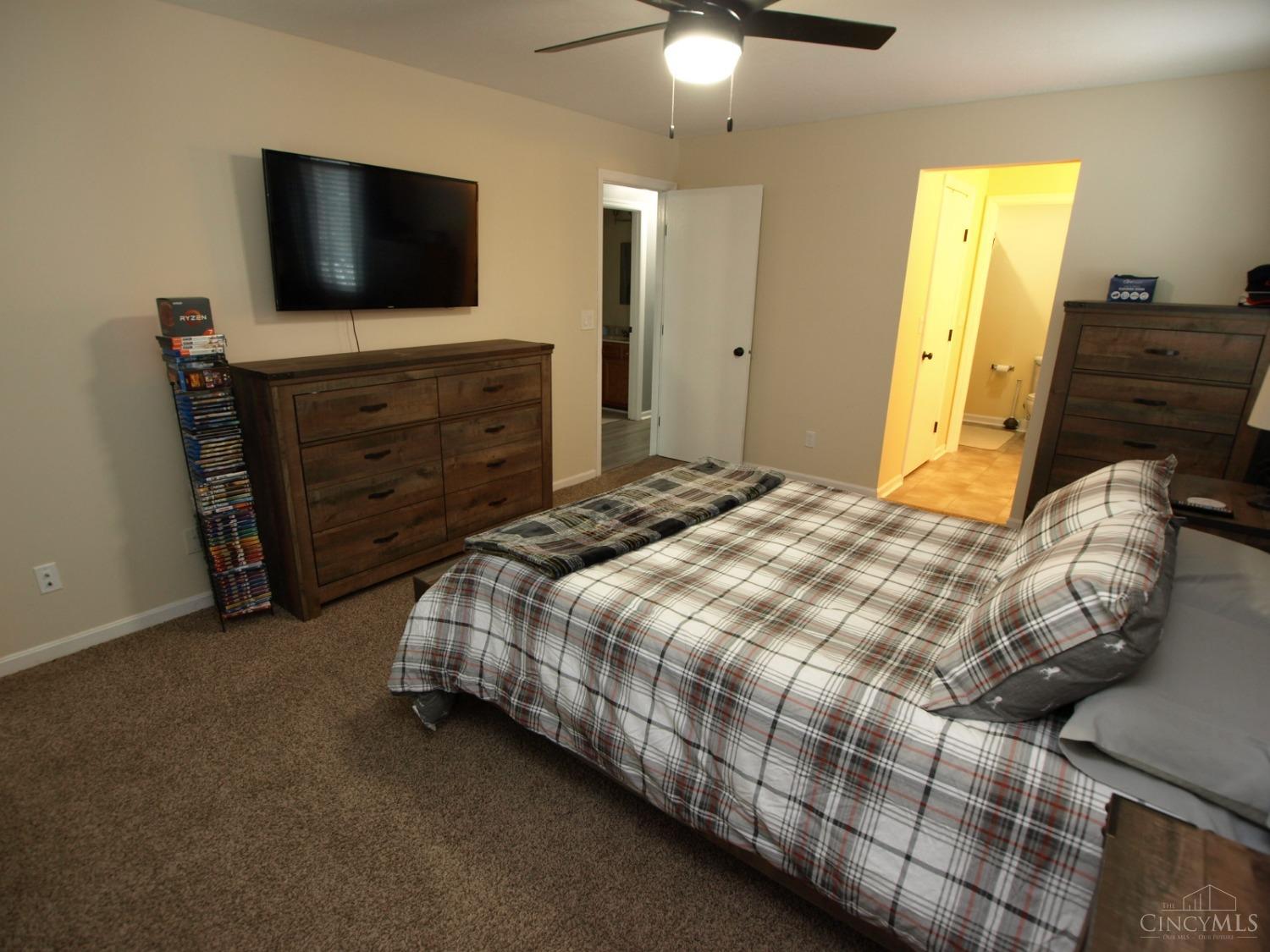 7911 Cheviot Road, Unit 24 Cincinnati, OH 45247 - Photo 16 of 26 Gallery Image 16