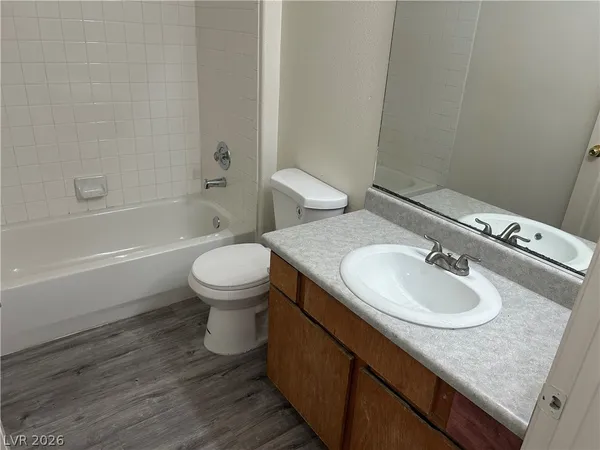 $1,300 | 6553 McRae Avenue, Unit 201, Las Vegas, NV 89108