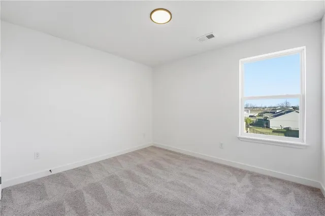 $320,270 | 1335 South 4th Street East, Louisburg, KS 66053