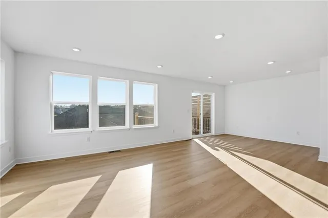 $320,270 | 1335 South 4th Street East, Louisburg, KS 66053