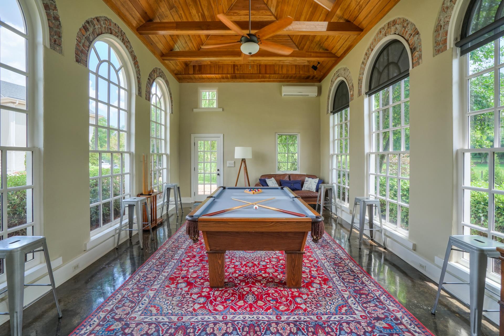 8483 Taliaferro Road Eagleville, TN 37060 - Photo 21 of 30 a living room with large window