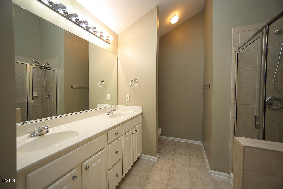 5927 Hourglass Court Raleigh, NC 27612 - Photo 18 of 48 5927 HourglassQ (1)